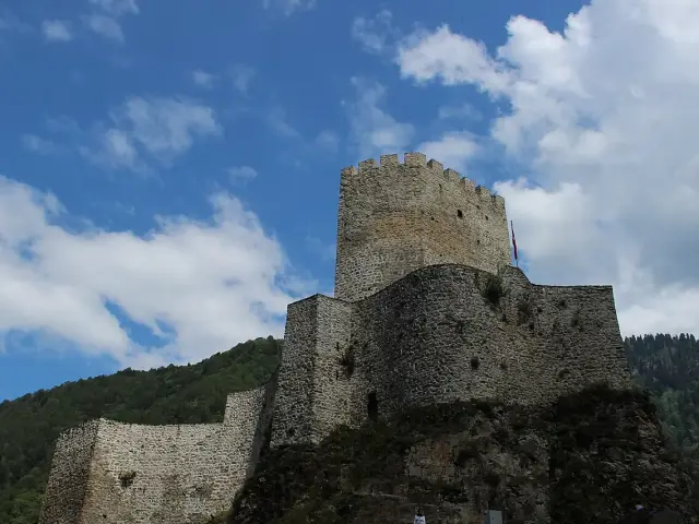 Fırtına Vadisi'ne hâkim tepede Zilkale